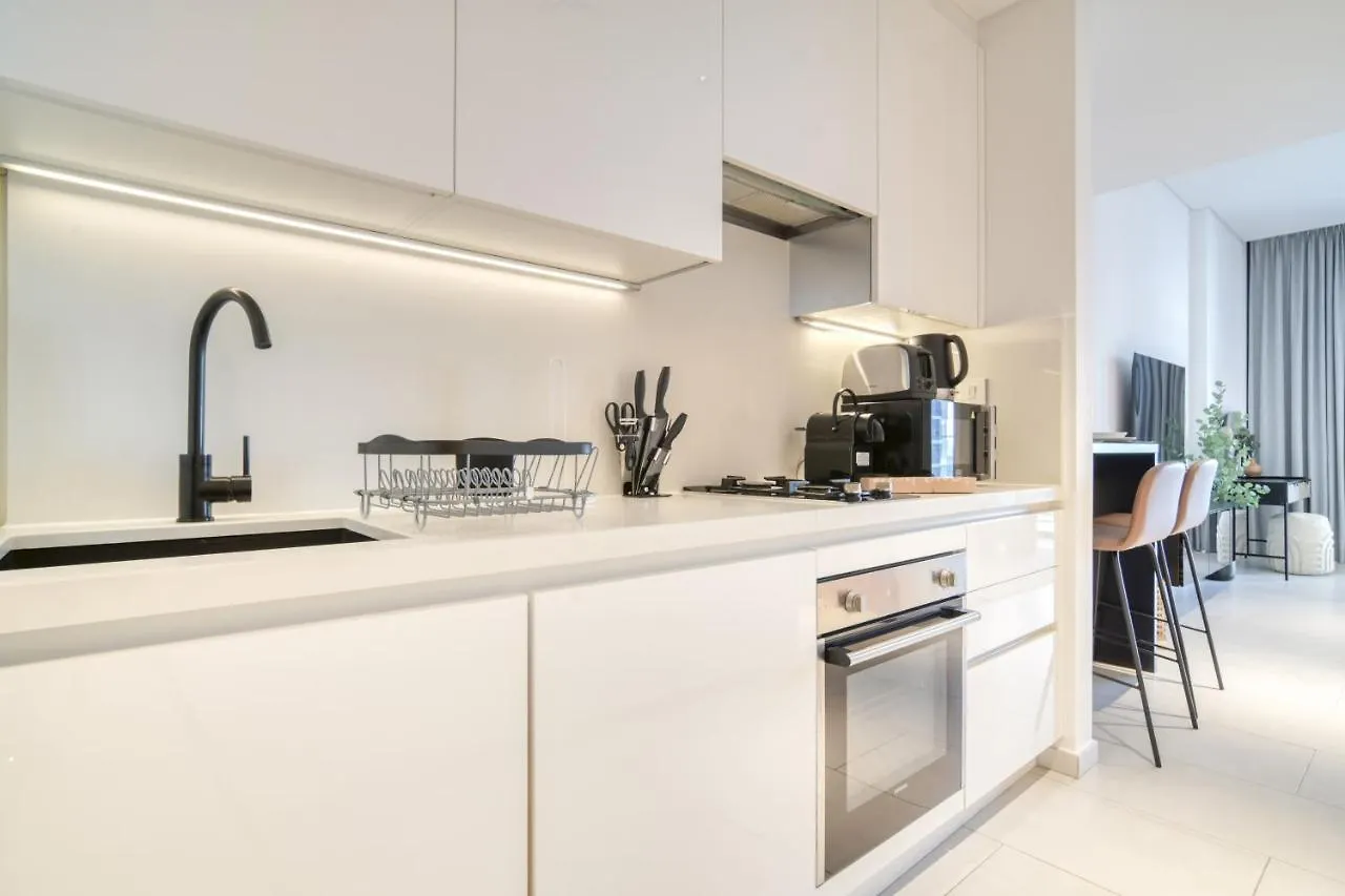 Marquise Square, Business Bay Dubai - Mint Stay United Arab Emirates