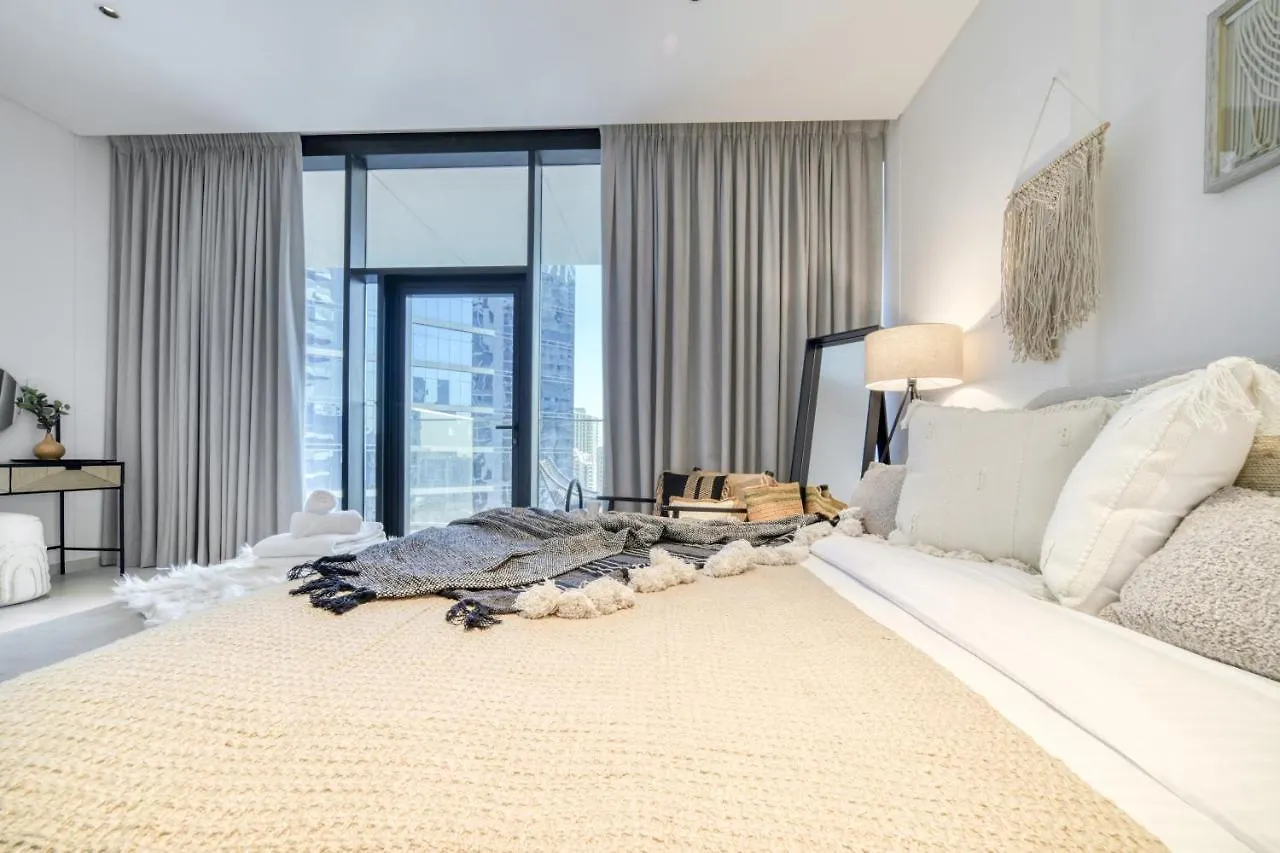 Apartment Marquise Square, Business Bay Dubai - Mint Stay United Arab Emirates