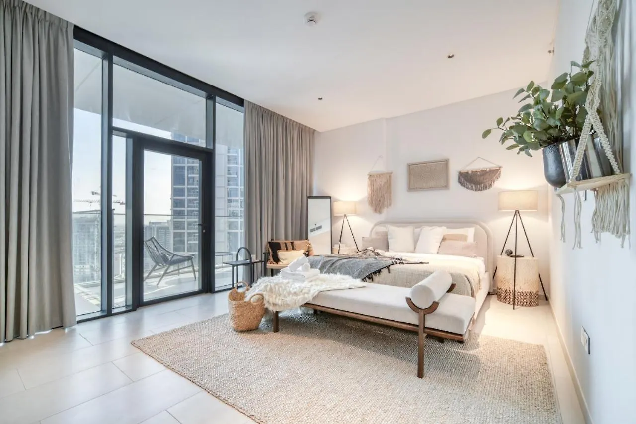 Marquise Square, Business Bay Dubai - Mint Stay