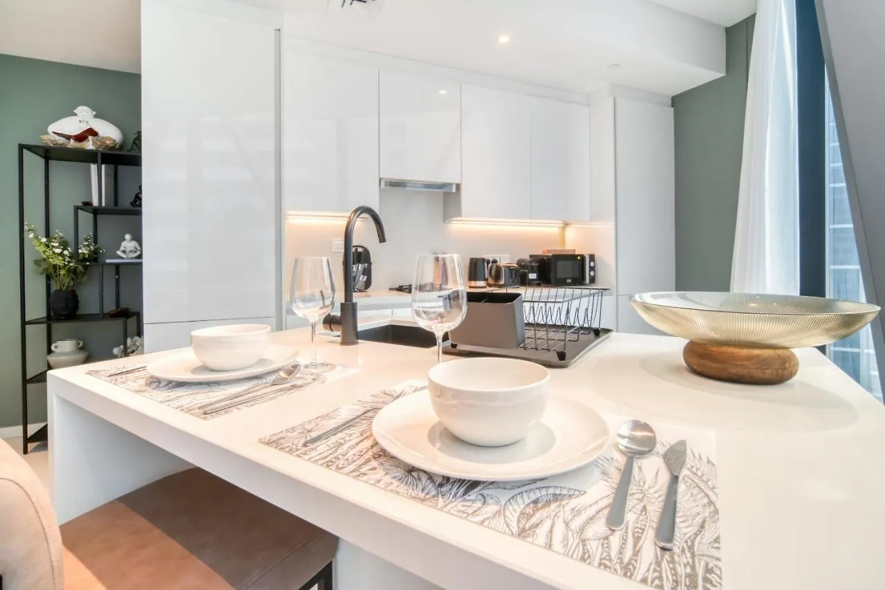 Marquise Square, Business Bay Dubai - Mint Stay 0*,